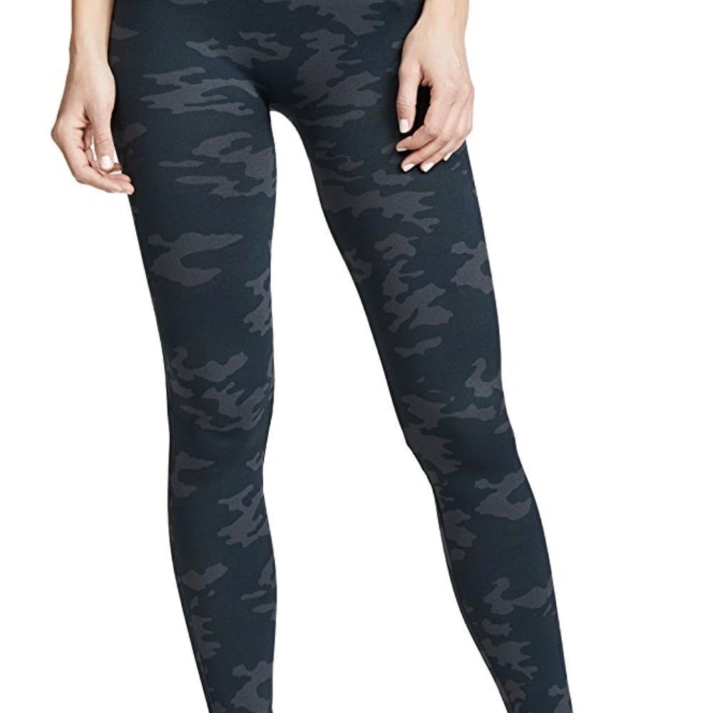 SPANX NWOT Camo Print Tights Leggings Sz L